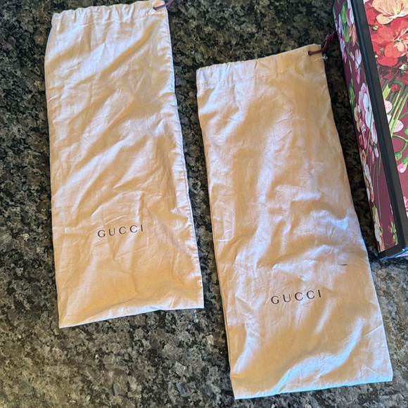 Gucci Floral Box with Dust Bags EUC - Picture 3 of 15
